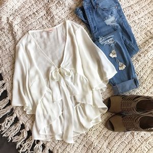 White ‘Peach Love’ crop top! 💕